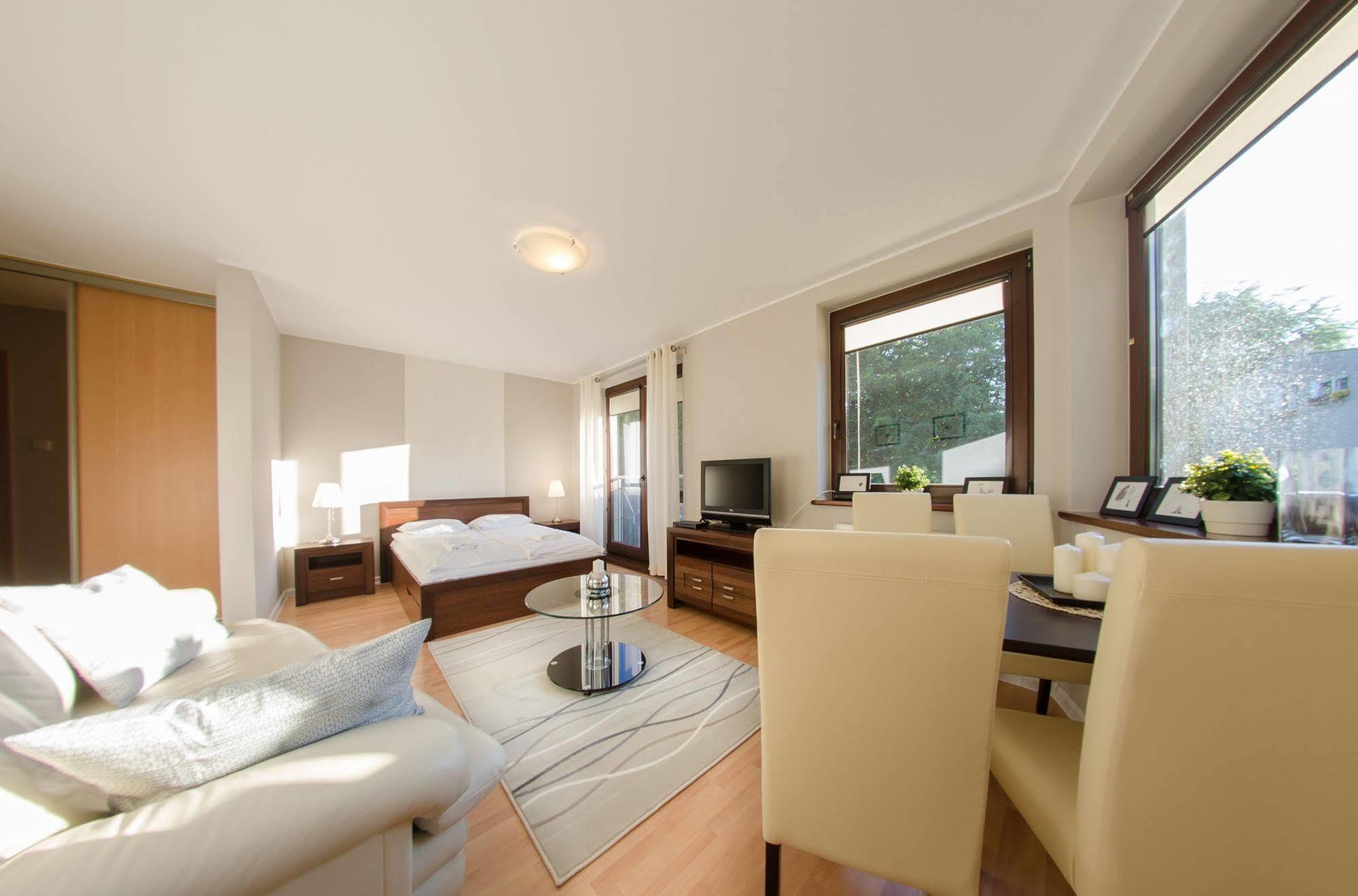 Dom & House - Apartments Sobieskiego โซพอต ภายนอก รูปภาพ